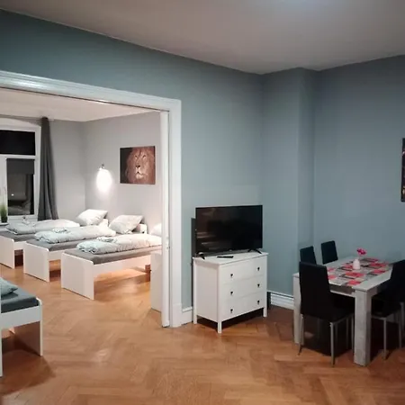 Zentrum 1 2 M R * Flensborg