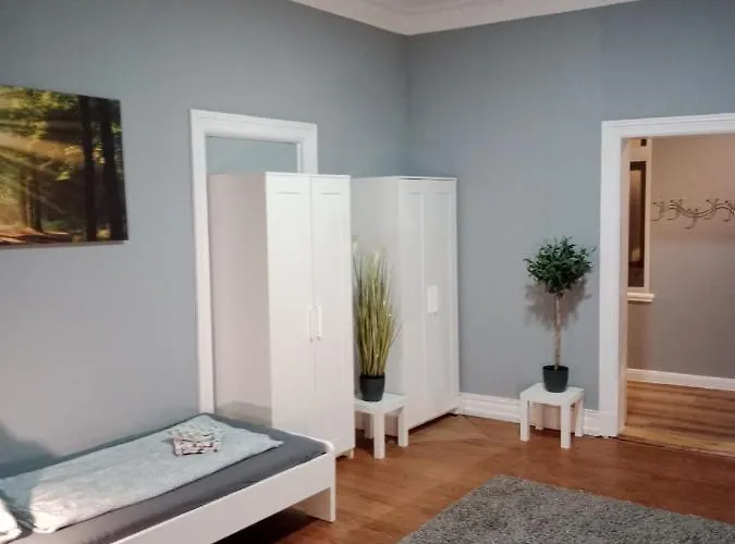 Zentrum 1 2 M R Апартаменты *