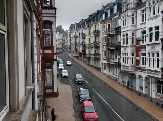 Zentrum 1 2 M R 公寓